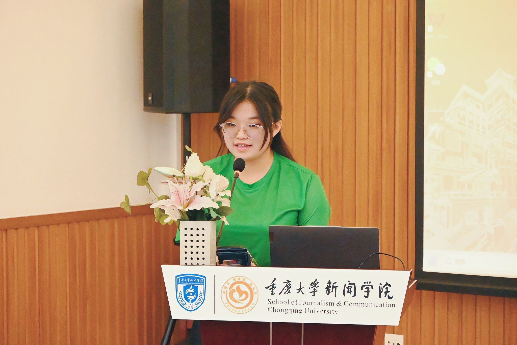 钱宇希演讲.JPG