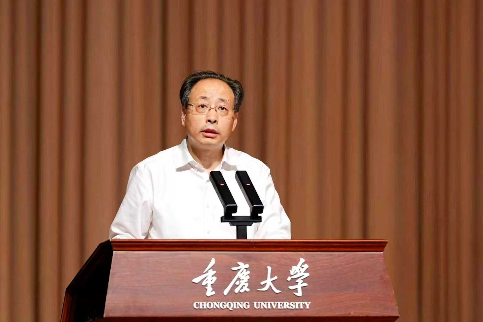 王树新书记(提亮版).jpg