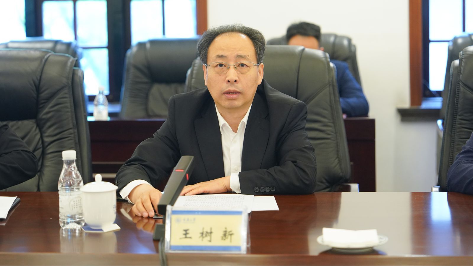 微信图片_20250424223615_副本.jpg